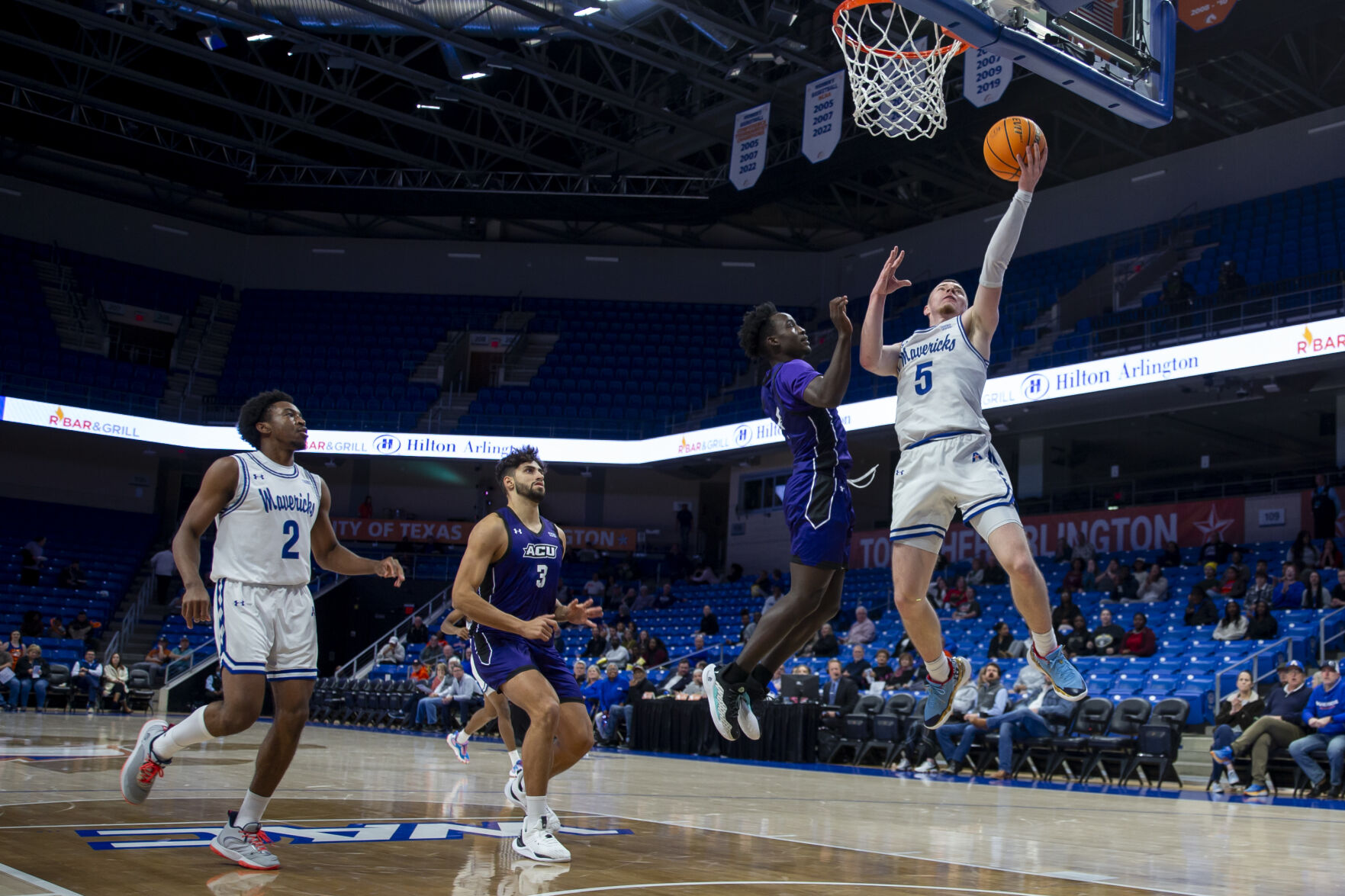 The men's basketball team cruised to victory against Abilene Christian University
